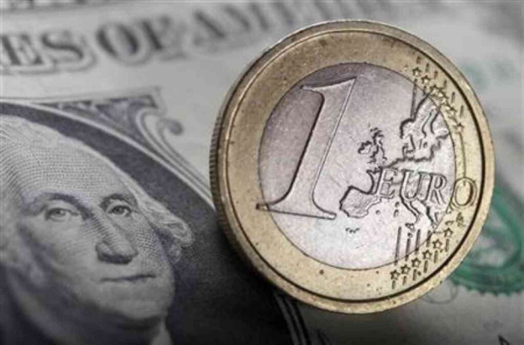 euro dollaro 1 euro col gufo